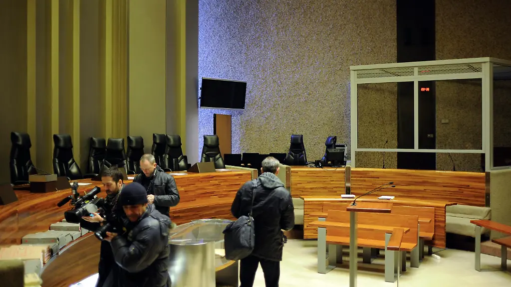 38gb2141-jpg6695770113102426910