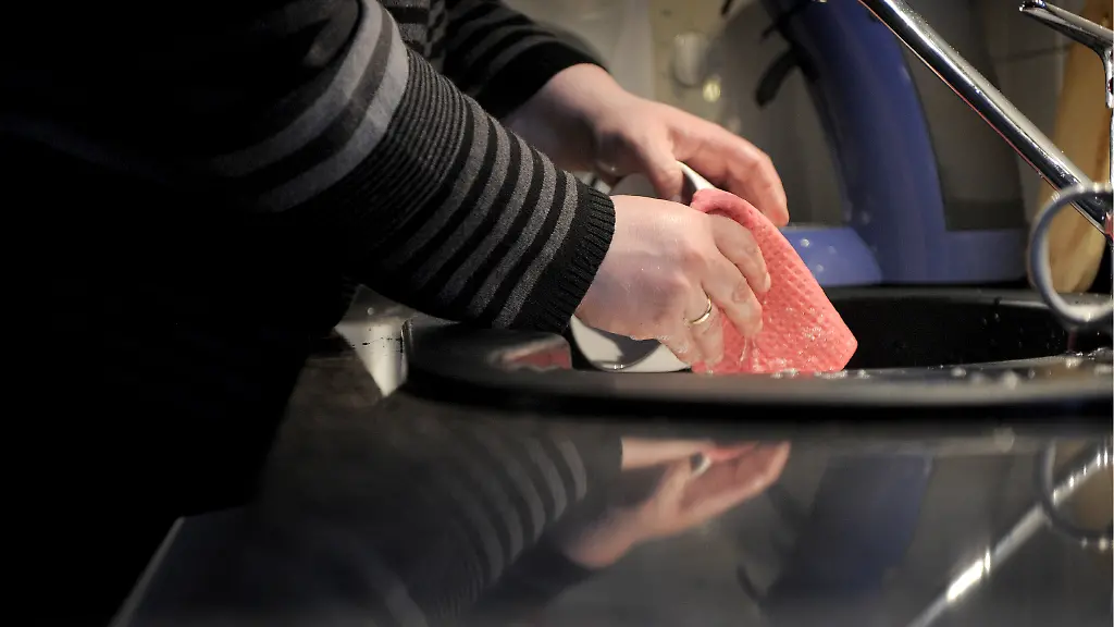 DI10052-20121125-jpg3176219050547190362