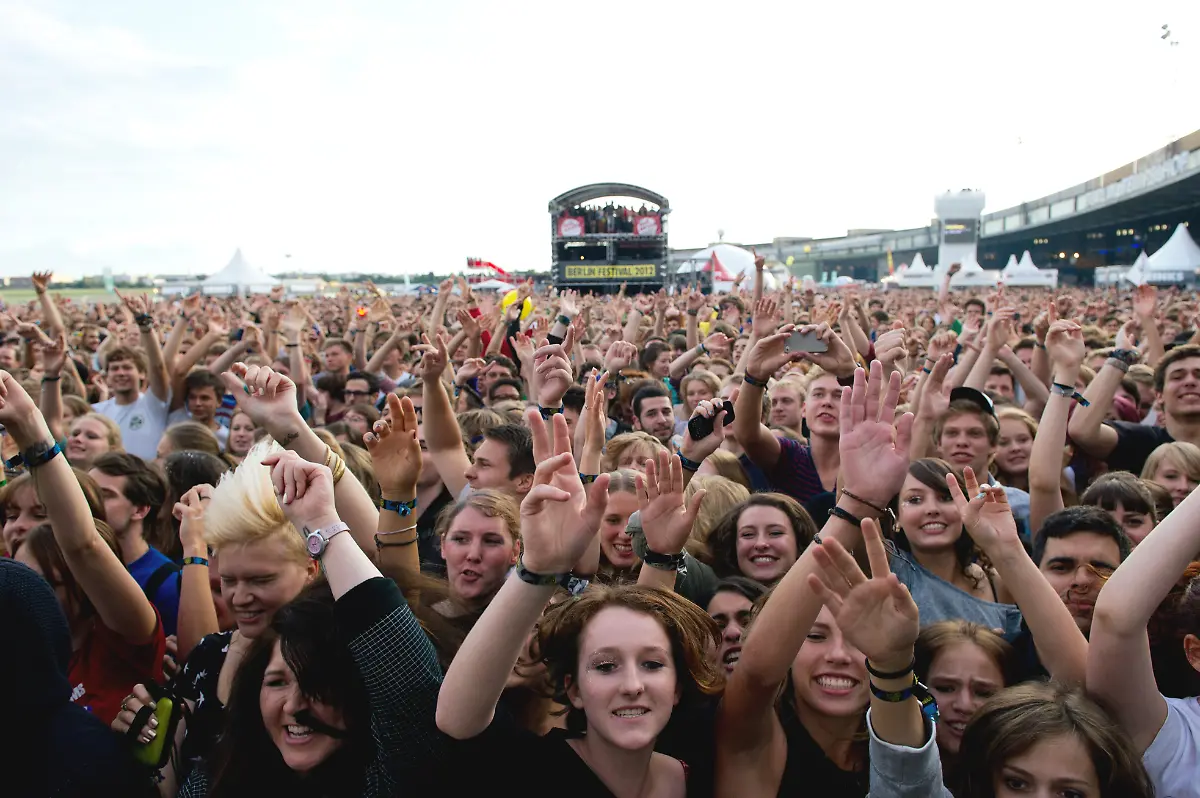 Die-Jugend-spricht-ihre-eigene-Sprache