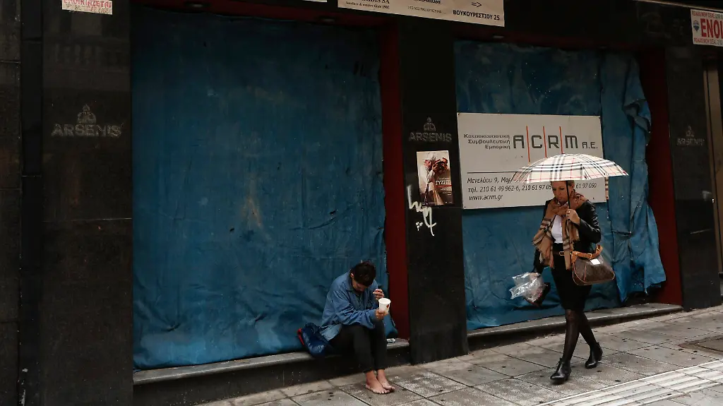 2012-11-21T121046Z-01-KAR01-RTRMDNP-3-EUROZONE-GREECE-JPG5093883179659056530