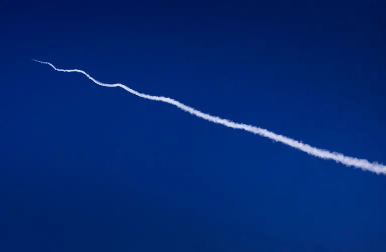 38ak5335-jpg1981085853274740194