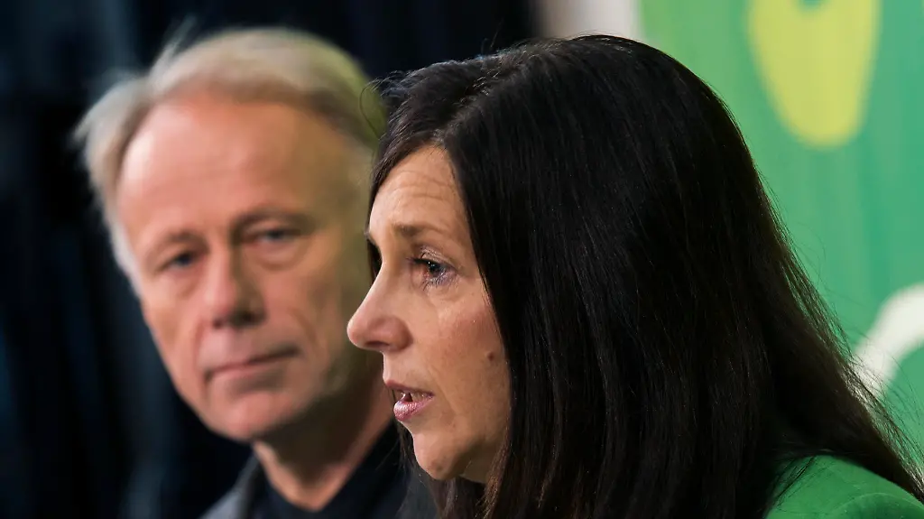 2012-11-10T131310Z-01-TPE06-RTRMDNP-3-GERMANY-JPG6829352165999004747