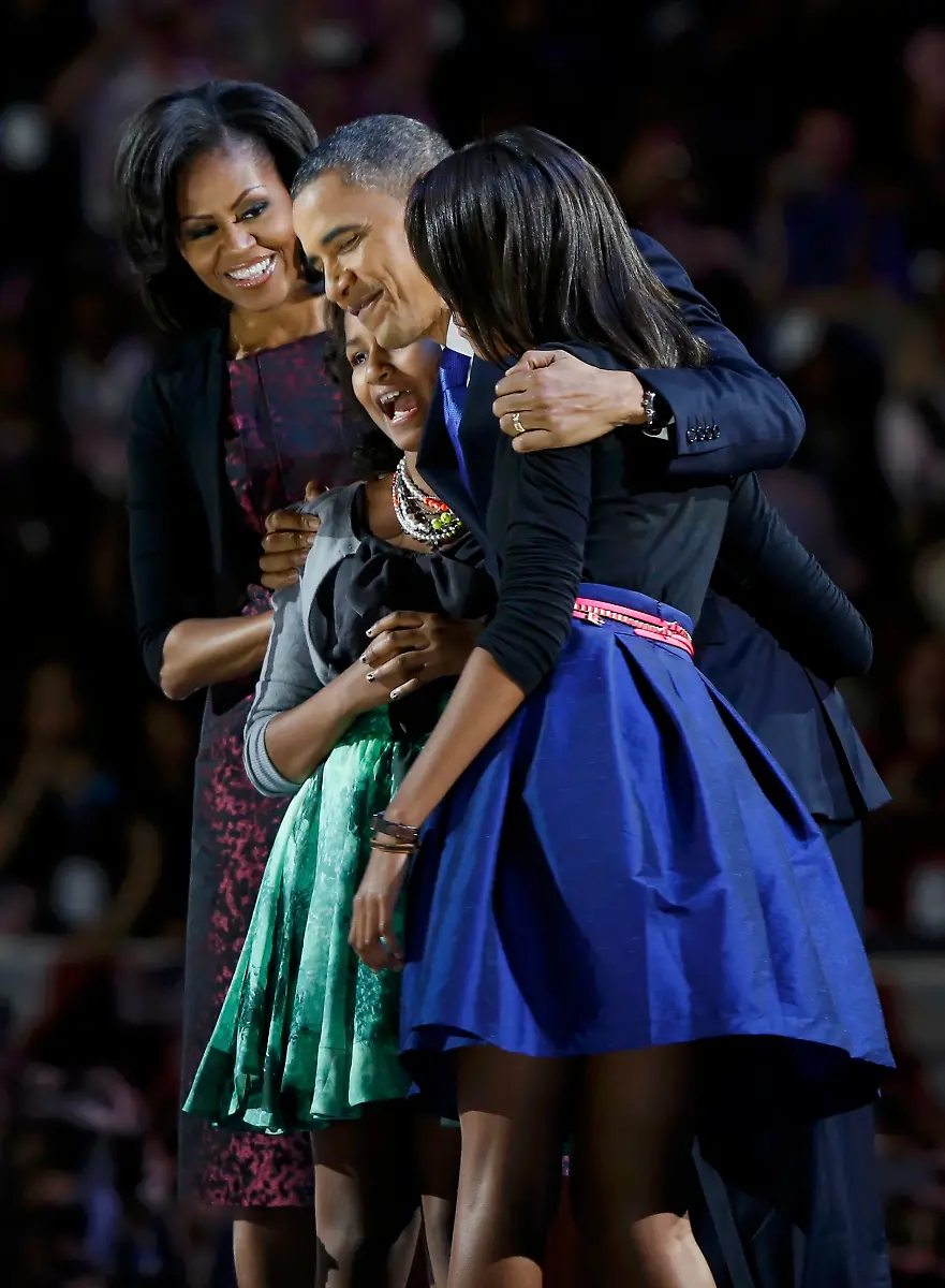 2012-11-07T081723Z-01-CHI345-RTRMDNP-3-USA-CAMPAIGN-JPG8313449537605977534