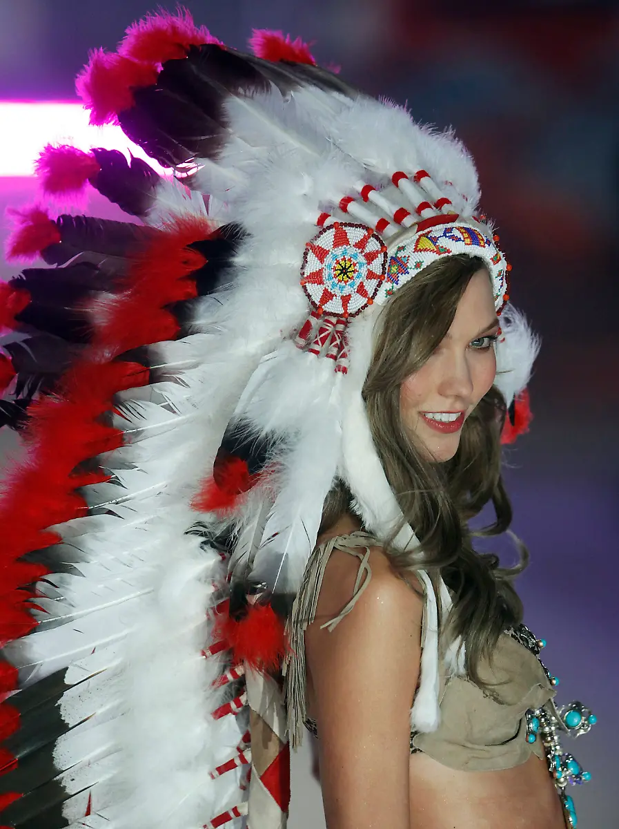 2012-11-08T060928Z-01-NYC323-RTRMDNP-3-USA-JPG649762922170925363