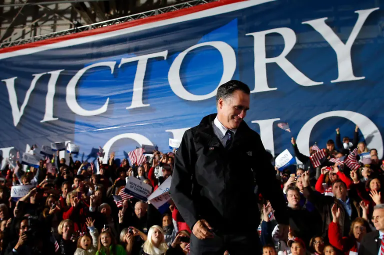 2012-11-06T013039Z-01-BKS54-RTRMDNP-3-USA-CAMPAIGN-ROMNEY-JPG7992249027896649564