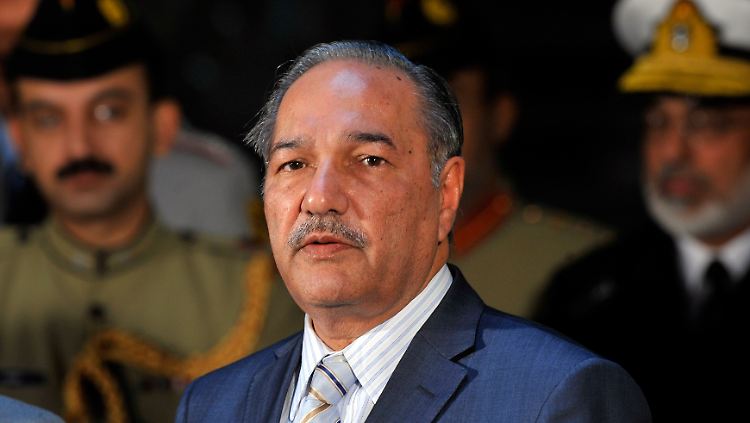 Laut Ahmad Mukhtar steckt Pakistan allein 300 Millionen Dollar aus der US-Hilfe in den Kampf an der afghanischen Grenze.