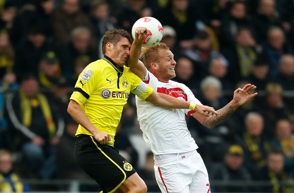 2012-11-03T145934Z-01-INA02-RTRMDNP-3-SOCCER-GERMANY-JPG5738139929218413106