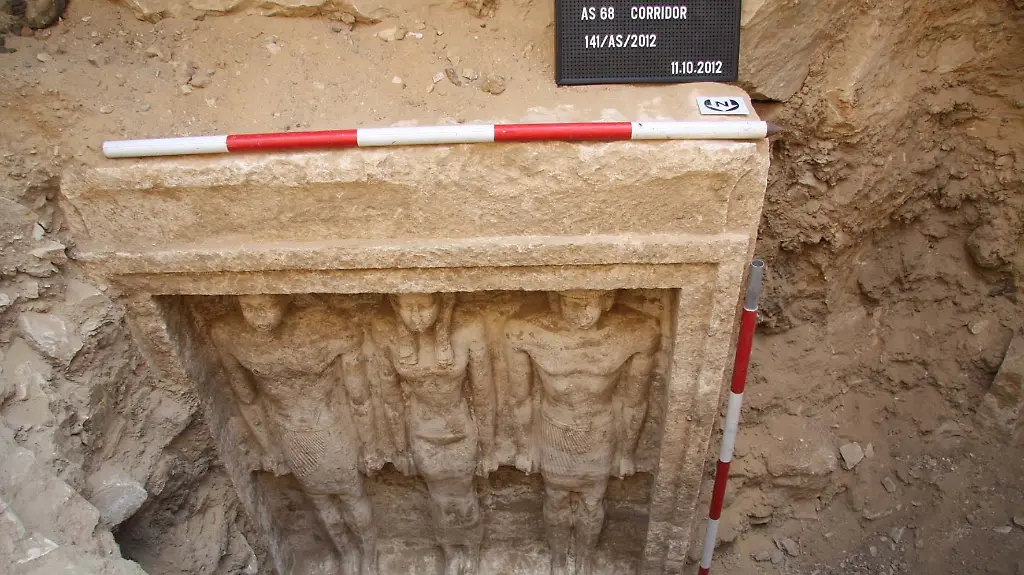 37zq0338-jpg9211262919521808394