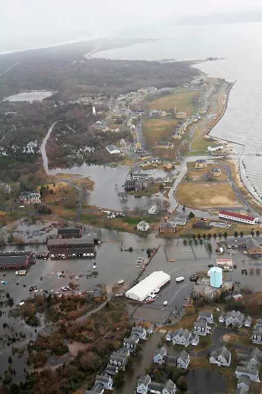 2012-10-30T210928Z-01-TOR639R-RTRMDNP-3-STORM-SANDY-JPG3597497381088592358