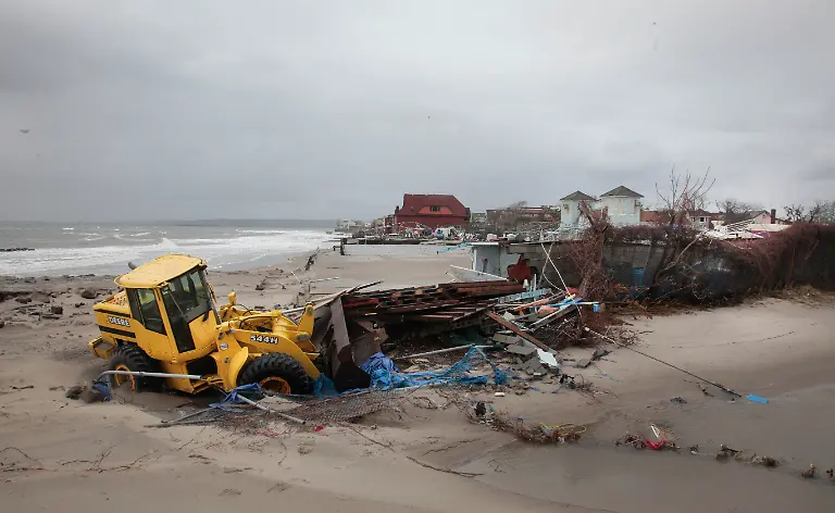 DAB2321-20121030-jpg6744185592424256631