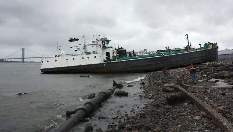 2012-10-30T202819Z-01-NYK753-RTRMDNP-3-STORM-SANDY-HURRICANE-JPG8133223462313353273