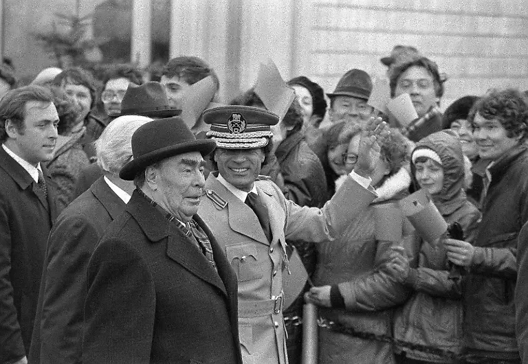 Breschnew-Gaddafi-Moskau-270481