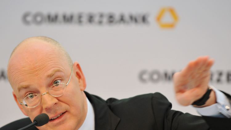 Commerzbank-Chef Blessing schraubt die Erwartungen vorsichtig herunter. 