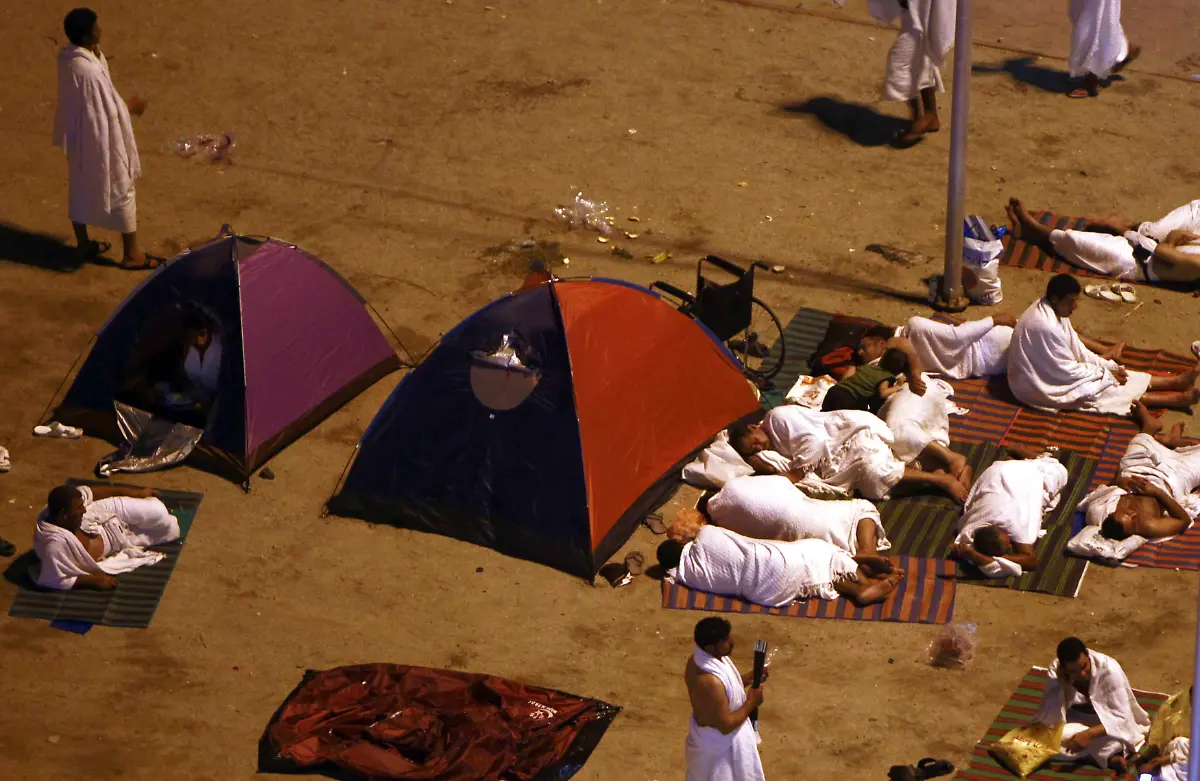 2012-10-24T213440Z-01-AMR014-RTRMDNP-3-SAUDI-HAJ-ISLAM-JPG1885784067301658299