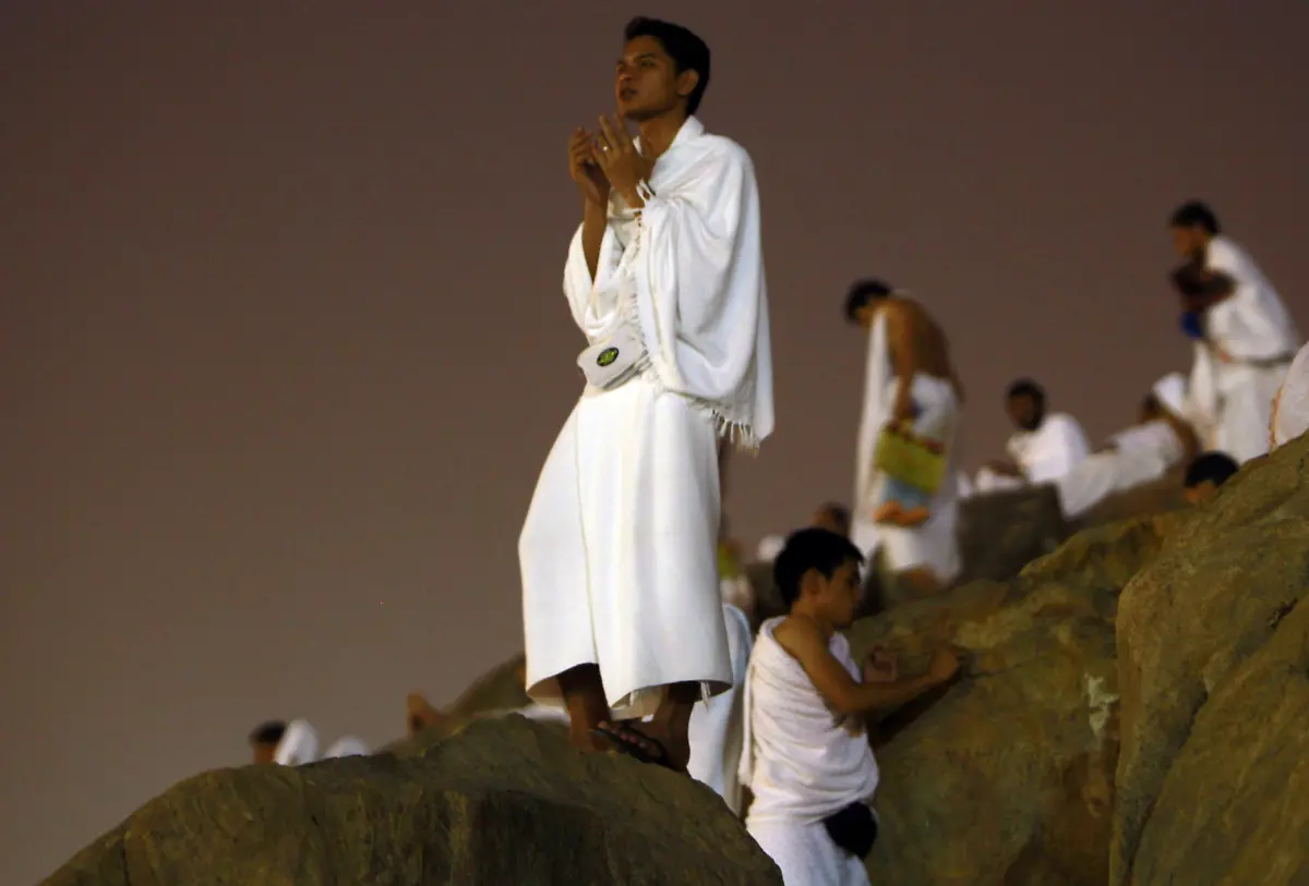 2012-10-25T091813Z-01-AMR015-RTRMDNP-3-SAUDI-HAJ-ISLAM-JPG8893370162091935040