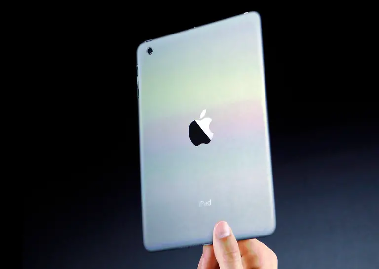 2012-10-23T193454Z-01-SFO23-RTRMDNP-3-APPLE-IPAD-JPG3048255281061647610