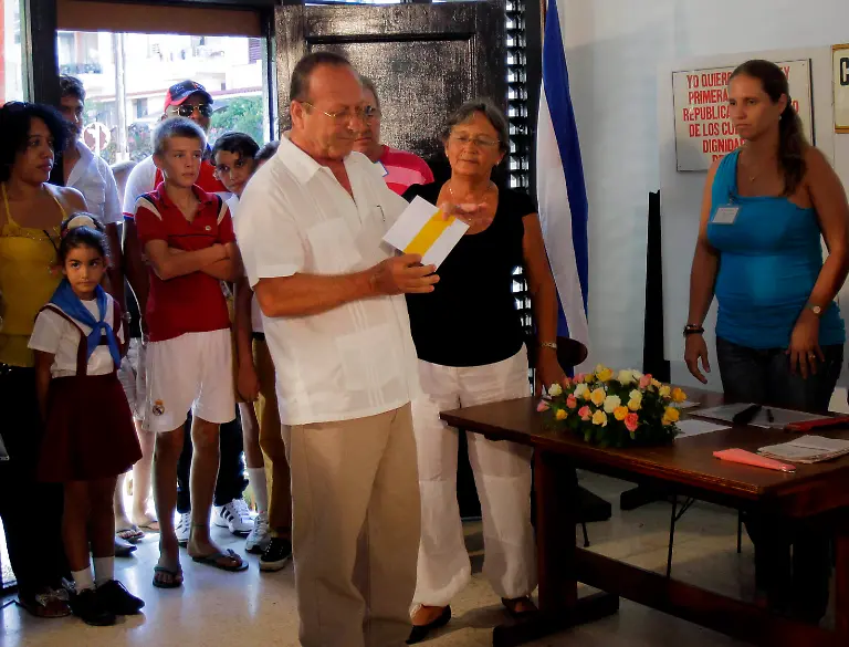 DAB3524-20121021-jpg22046740626550241