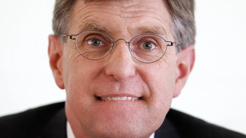 DI30220-20121017-jpg6468335178663055862