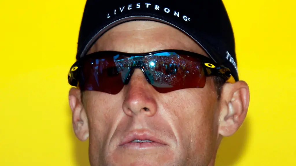 2012-10-17T125108Z-01-BER98-RTRMDNP-3-CYCLING-ARMSTRONG-JPG2950804661377423138