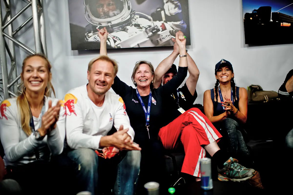 DAB3313-20121014-jpg4829449293545009403