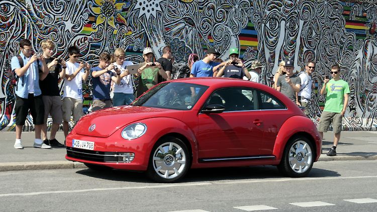Auch wer den Ur-Käfer nur von Fotos kennt, kann sich der Wirkung der Auto-Ikone kaum entziehen.