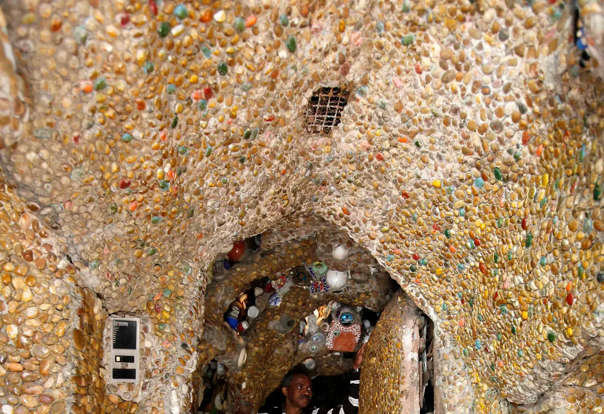 2012-10-11T172615Z-01-PW14-RTRMDNP-3-BRAZIL-JPG7802502519743511575