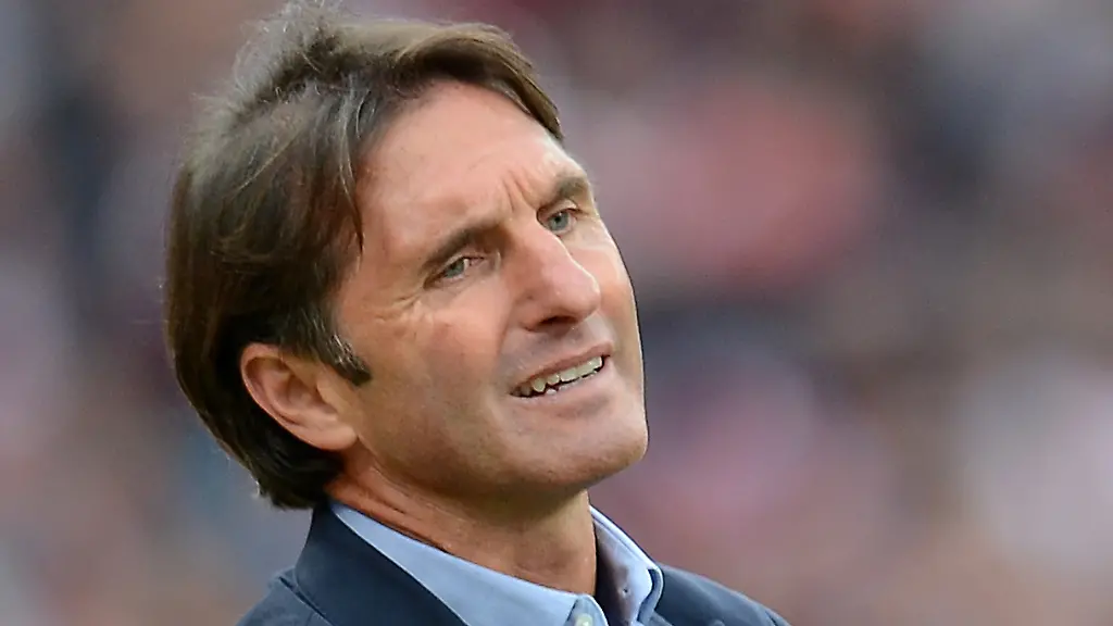 DI30103-20121005-jpg5936690058376416696