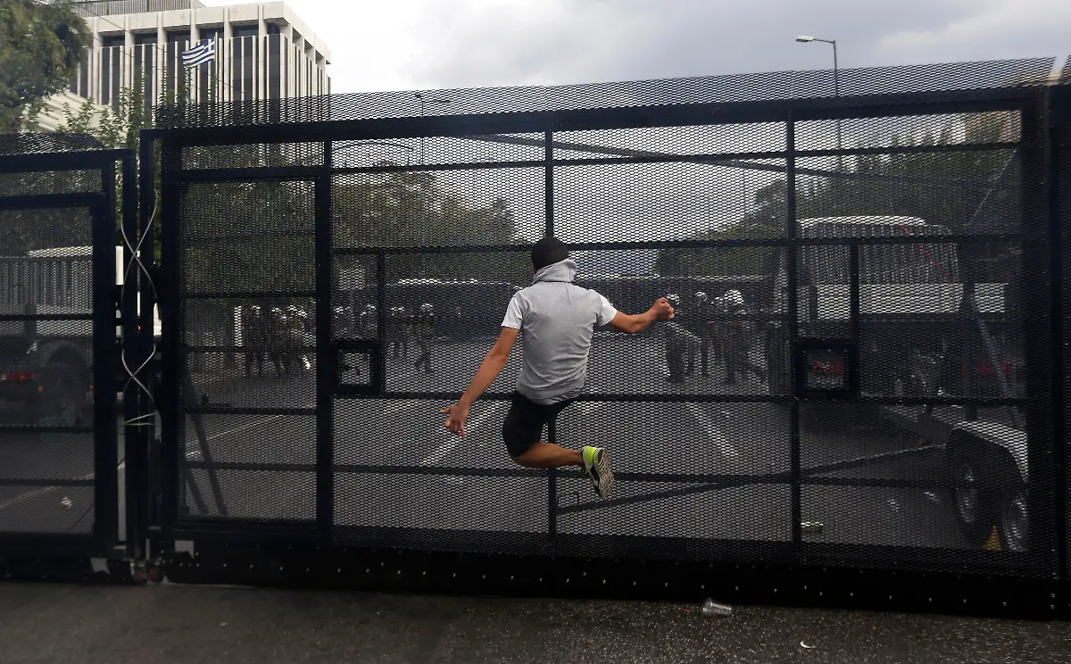 DAB1635-20121009-jpg2575130682959868321