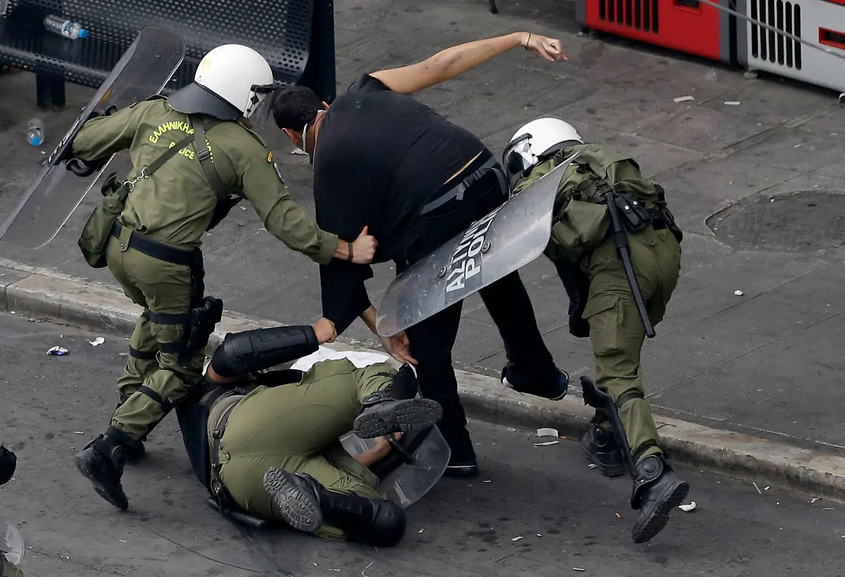 DAB1518-20121009-jpg1675376216697132969