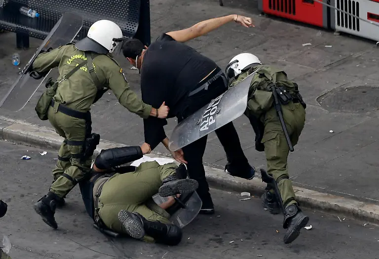 DAB1518-20121009-jpg1675376216697132969