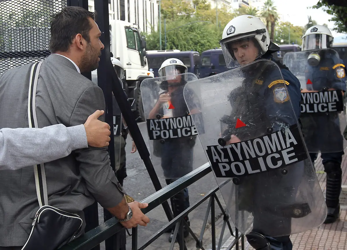 37js2857-jpg7586087257385152082