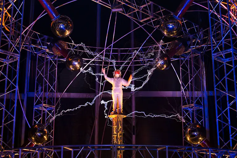 DAB0438-20121006-jpg7253120593683061420