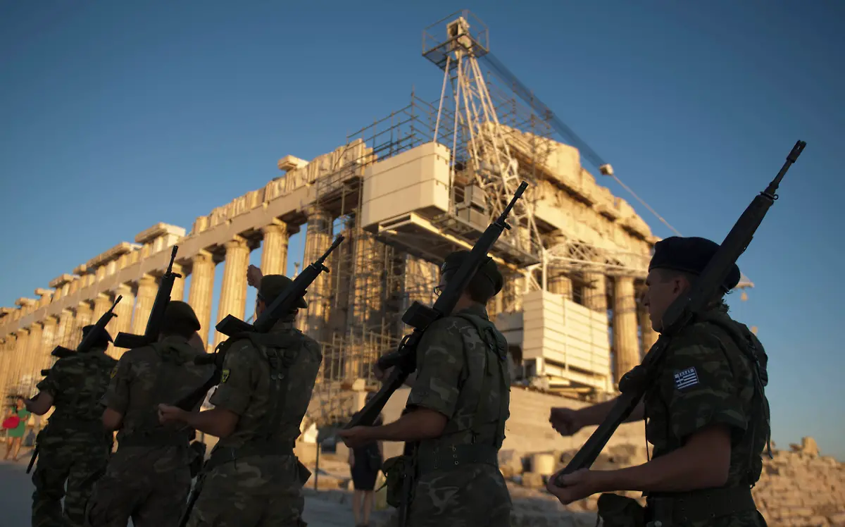 DI10096-20121006-jpg1735899074692386382