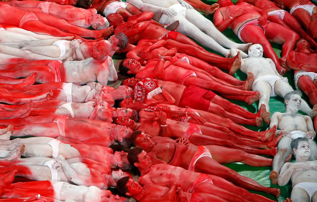 DI30003-20121007-jpg5337607413532516715