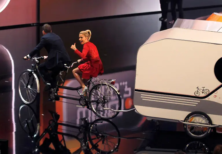 2012-10-06T191912Z-01-MLE09-RTRMDNP-3-GERMANY-JPG1044955917998620476