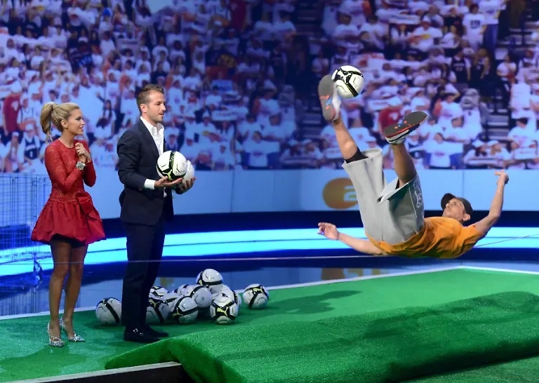 DI30373-20121006-jpg7718465389899325540