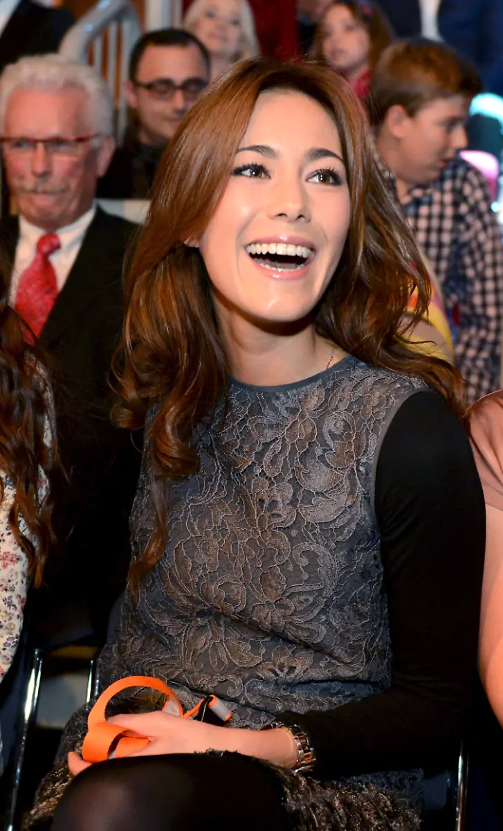 37hz1039-jpg4482222855910792927