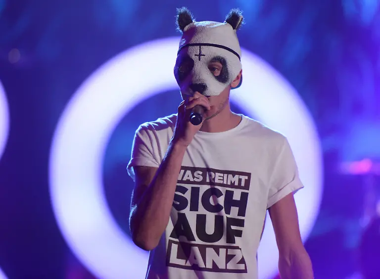 DI10228-20121006-jpg6831546474760769354