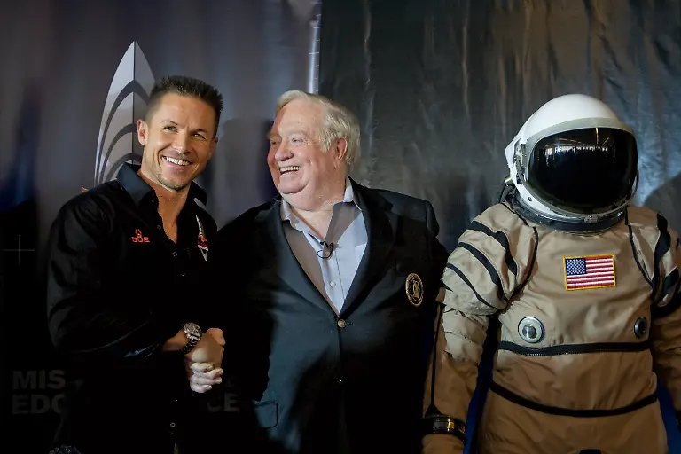 DAB3733-20121002-jpg5624652966814174022