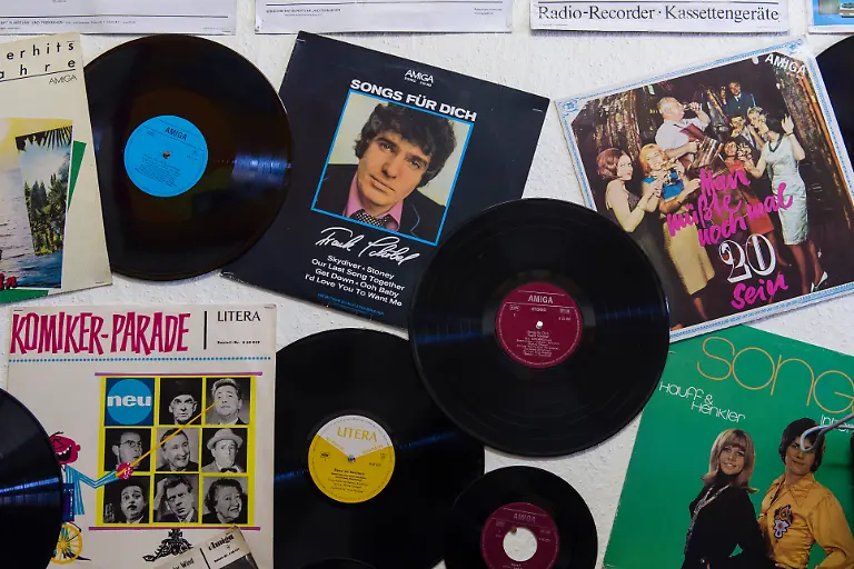 DI10191-20121001-jpg2140235503641222209