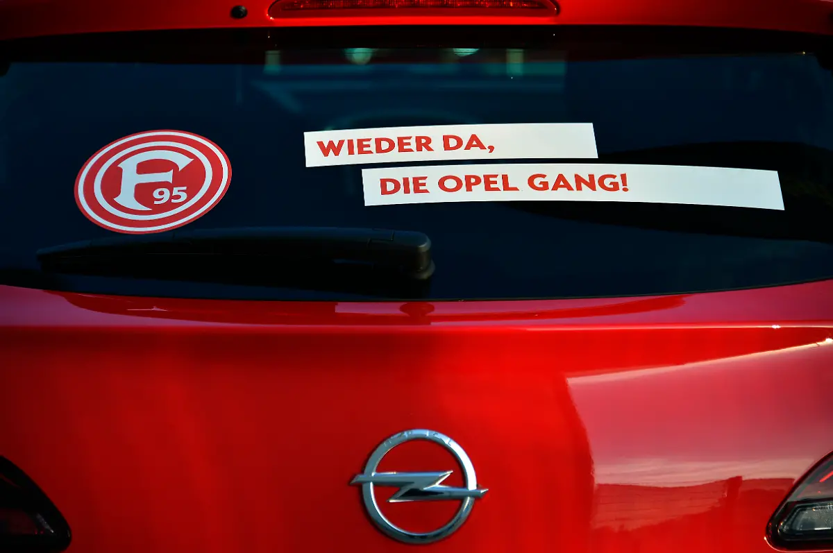 DI30048-20120929-jpg1245477026929541079