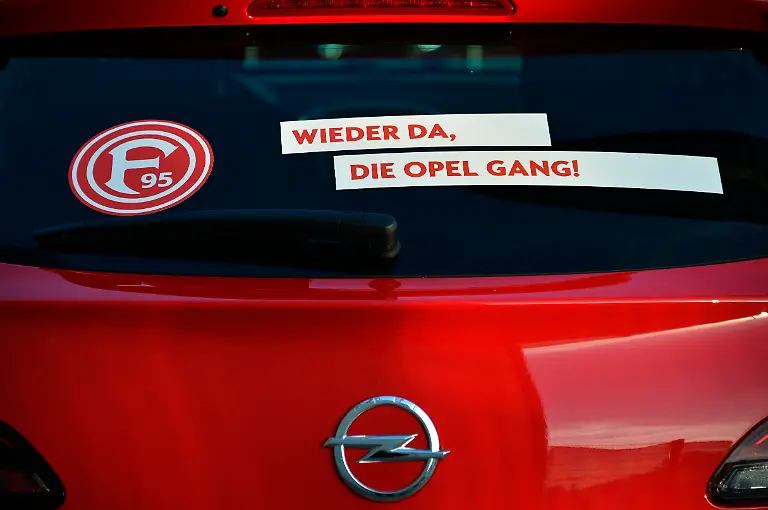 DI30048-20120929-jpg1245477026929541079