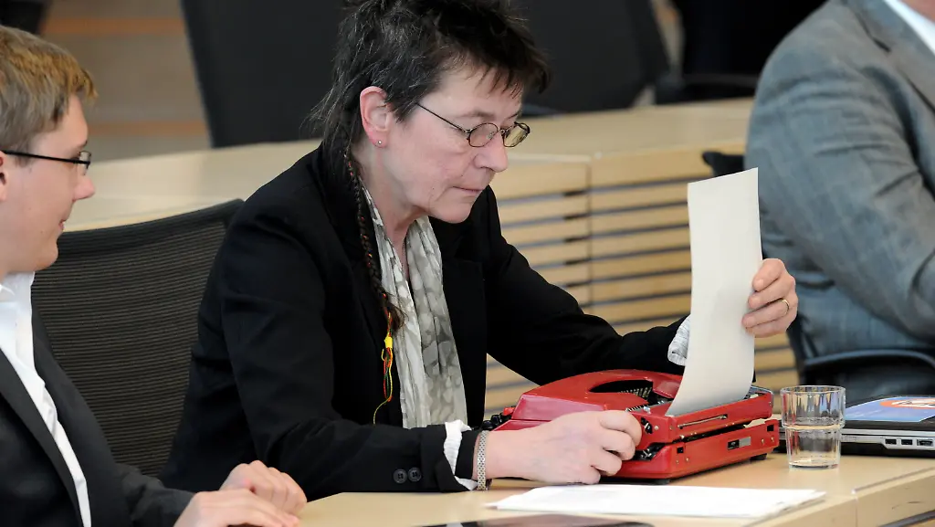 37ad2001-jpg1717180004697450941