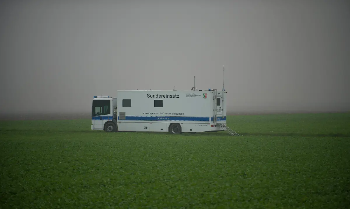 DI30129-20120925-jpg4904471782191402874