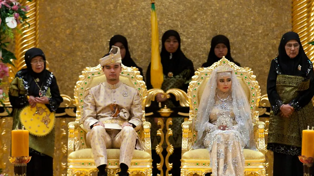 37885635-jpg7068713418442238775