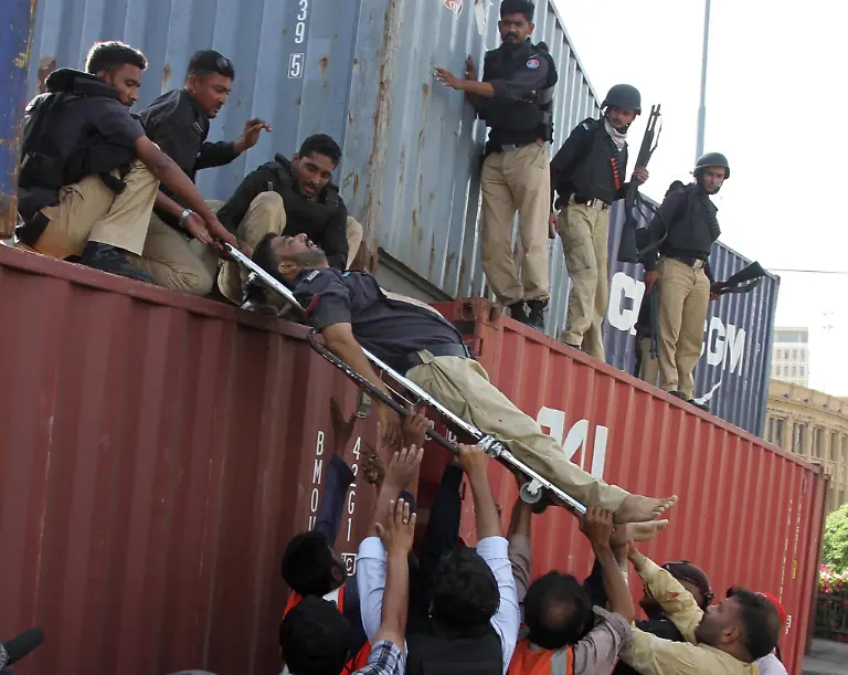 37742138-jpg2723210052347567117