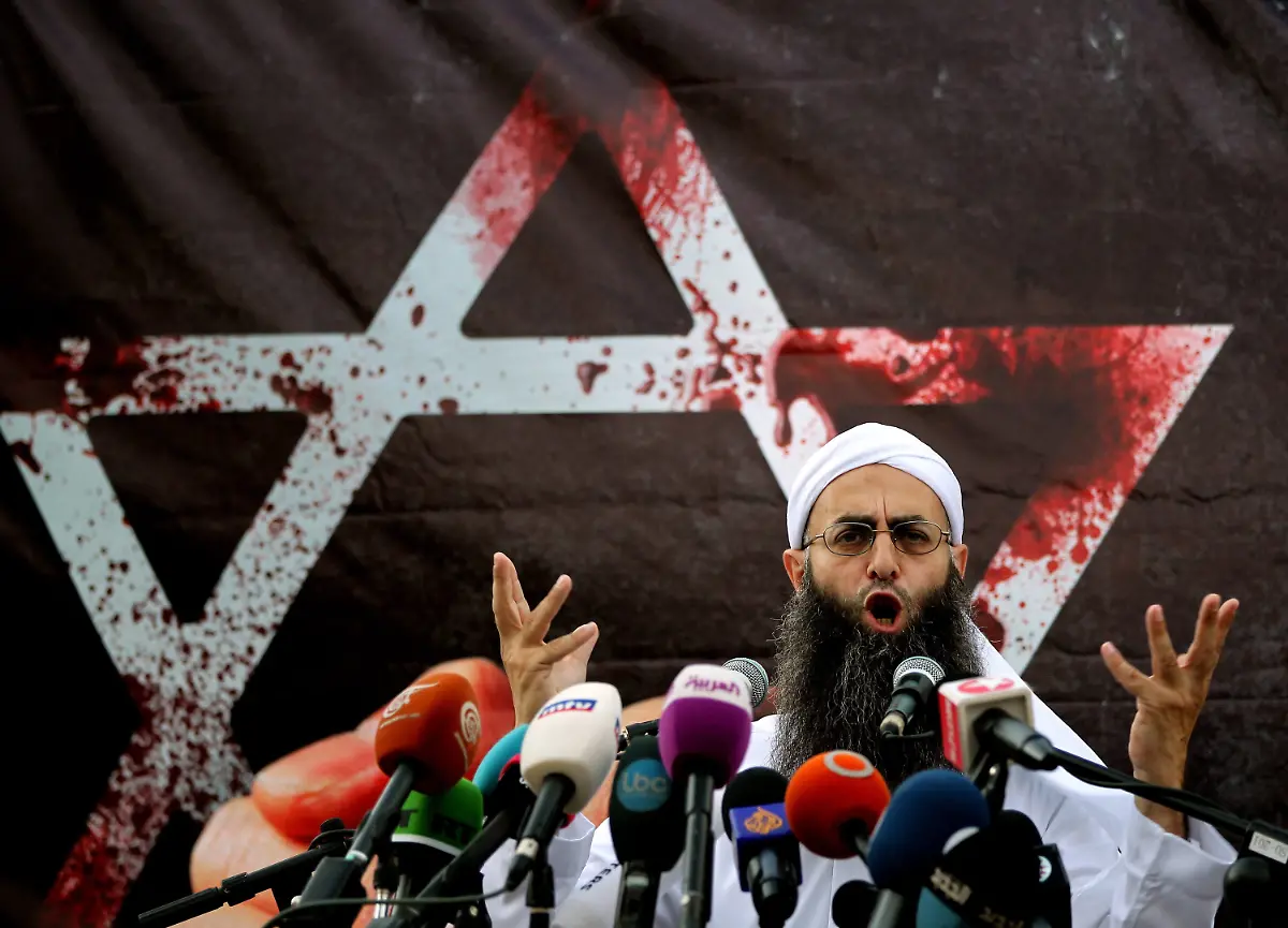 37773204-jpg2634131709408840611