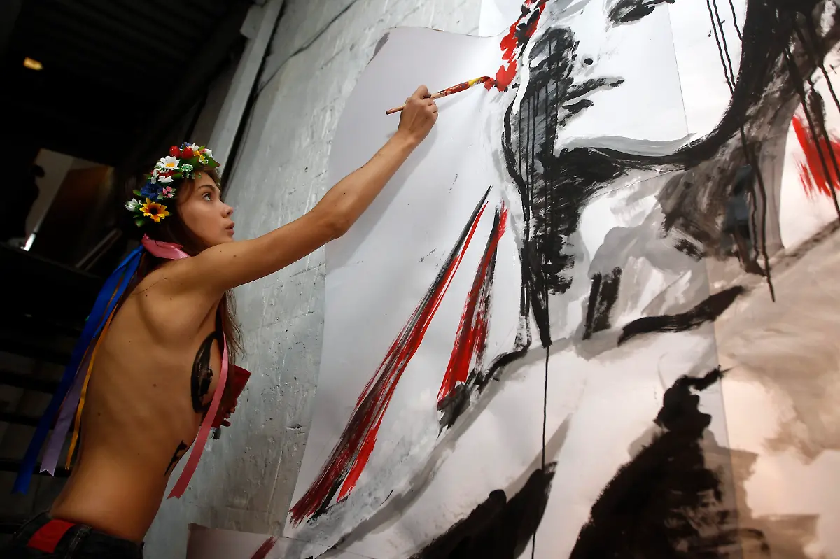 2012-09-18T142539Z-01-JNA19-RTRMDNP-3-FRANCE-JPG3224661278223433592