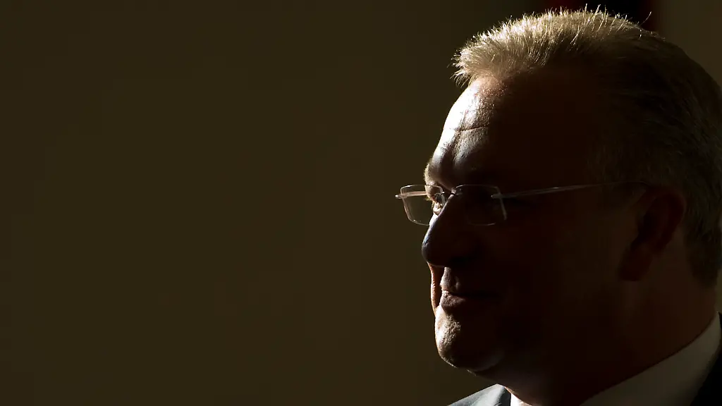 DI10298-20120918-jpg6055954349916361080