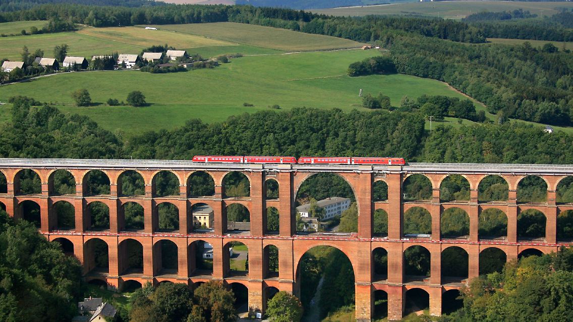Die Göltzschtalbrücke wird Historisches Wahrzeichen.